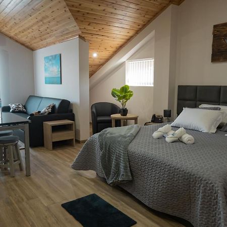 Nereida Vandrarhem Horta  Exteriör bild